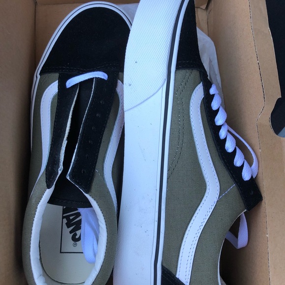 Shoes - Picture 2 of 3